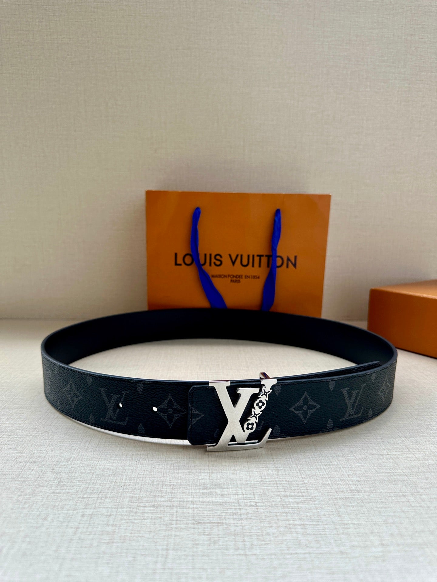 China Replica LV Belts 49usd Only