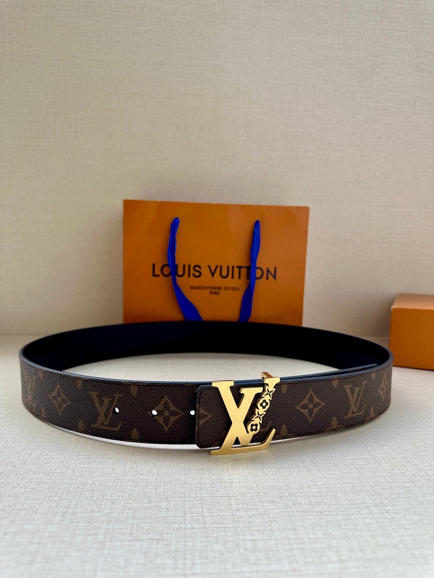 China Replica LV Belts 49usd Only