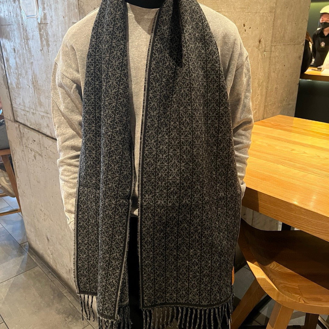 China Replica Loewe Scarf 52usd Only