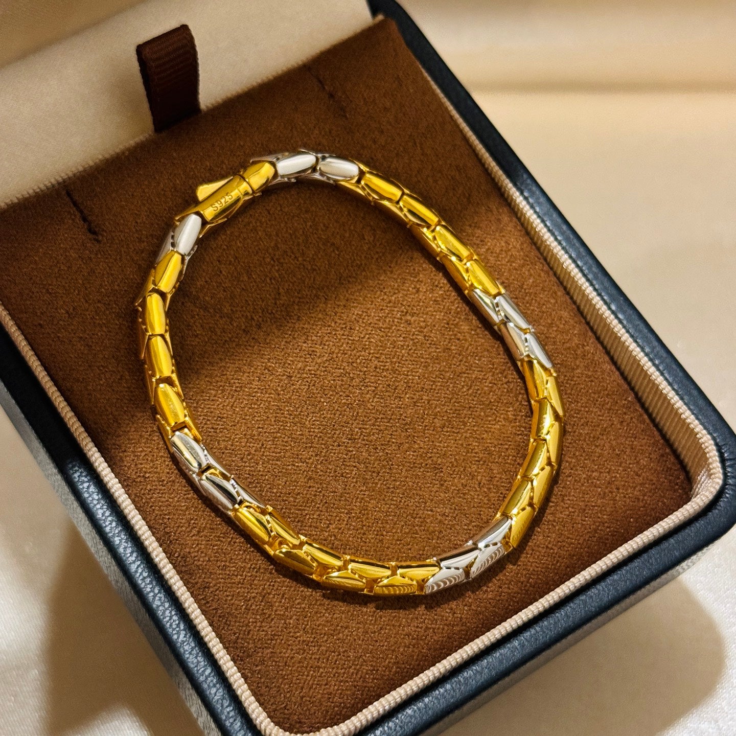 China Replica Gucci Bracelets 118usd Only