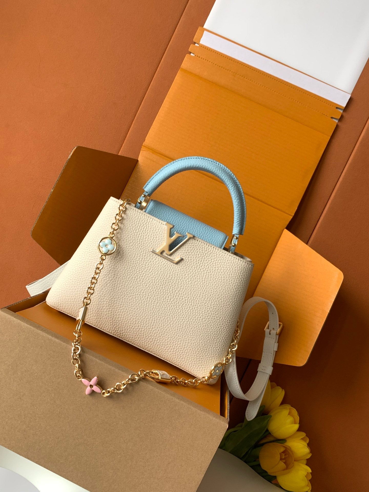 China Replica LV Handbags 456usd Only