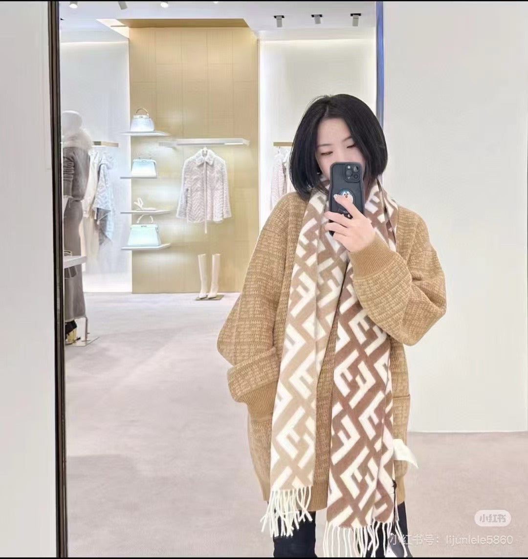 China Replica Fendi Scarf 52usd Only