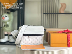 China Replica LV Handbags 246usd Only