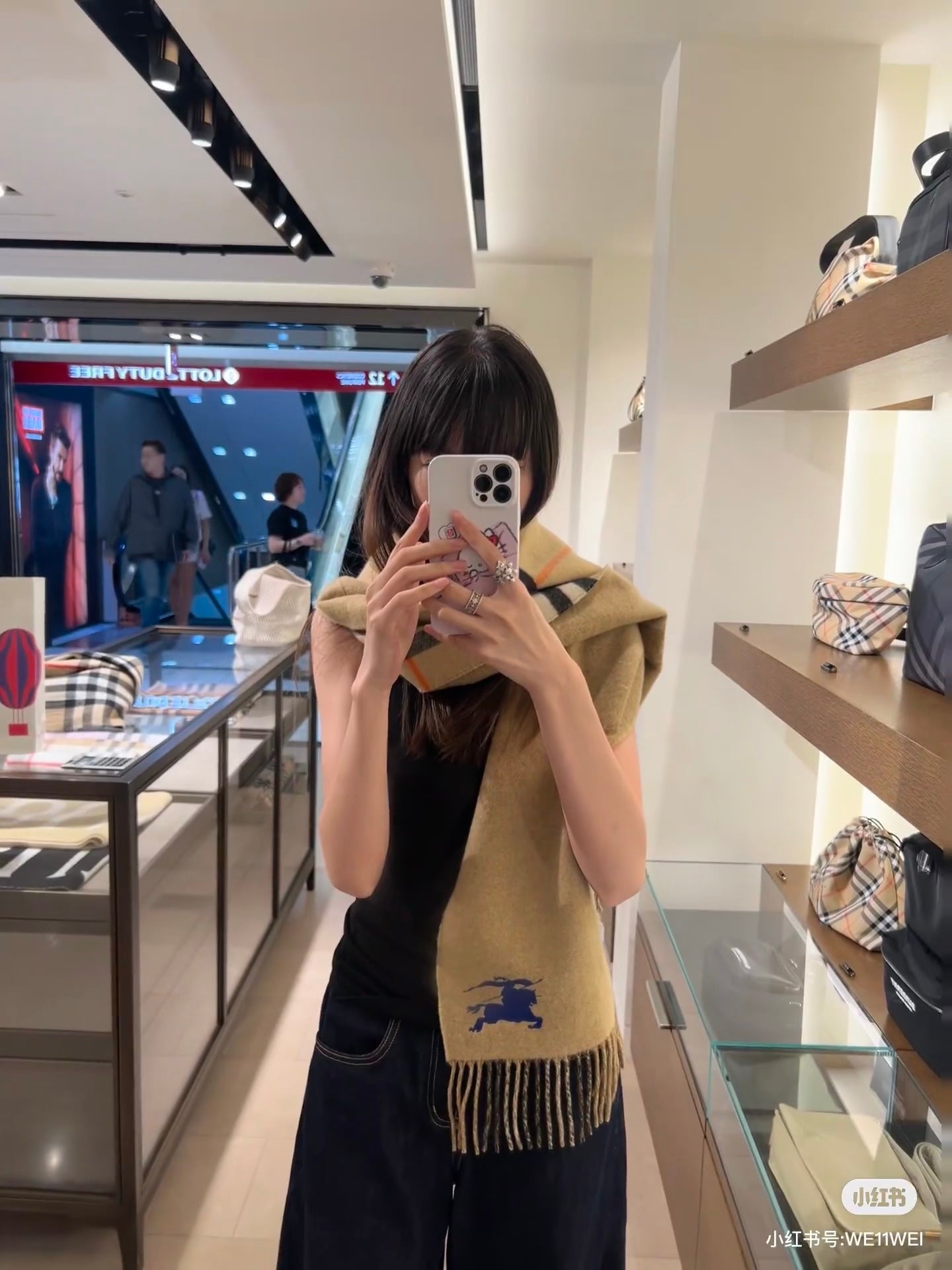 China Replica Burberry Scarf 46usd Only