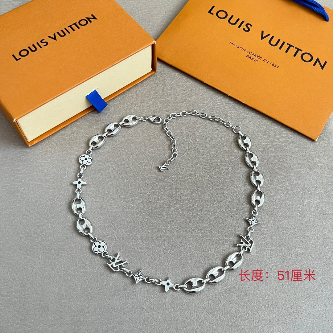 China Replica LV Necklaces 69usd Only