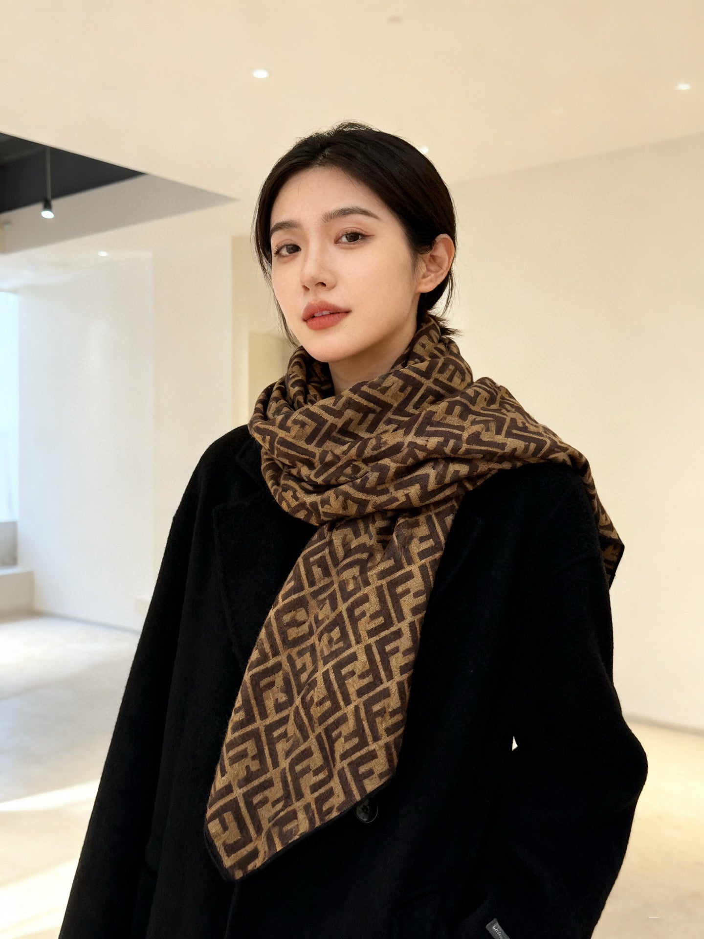 China Replica Fendi Scarf 82usd Only