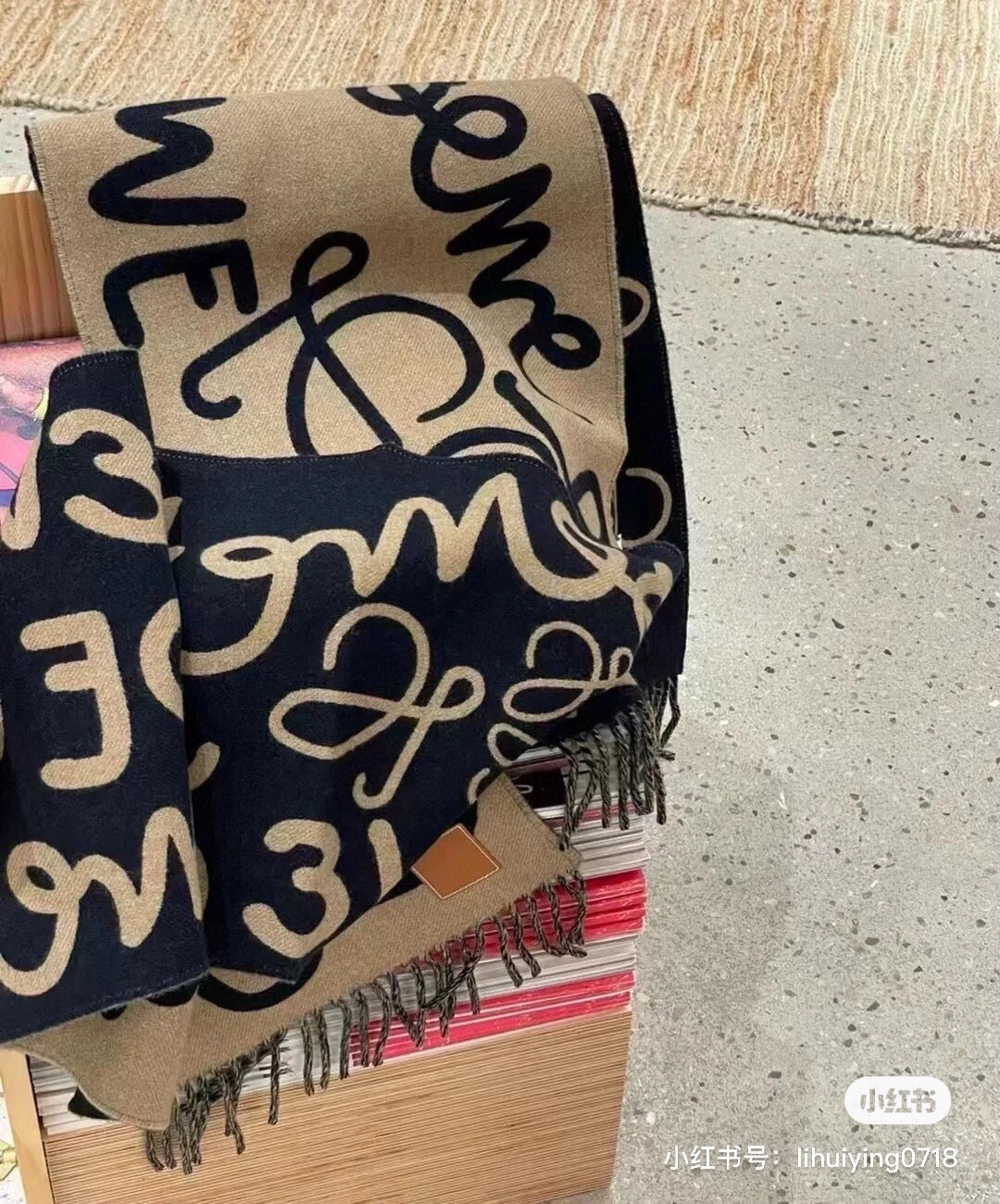 China Replica Loewe Scarf 44usd Only
