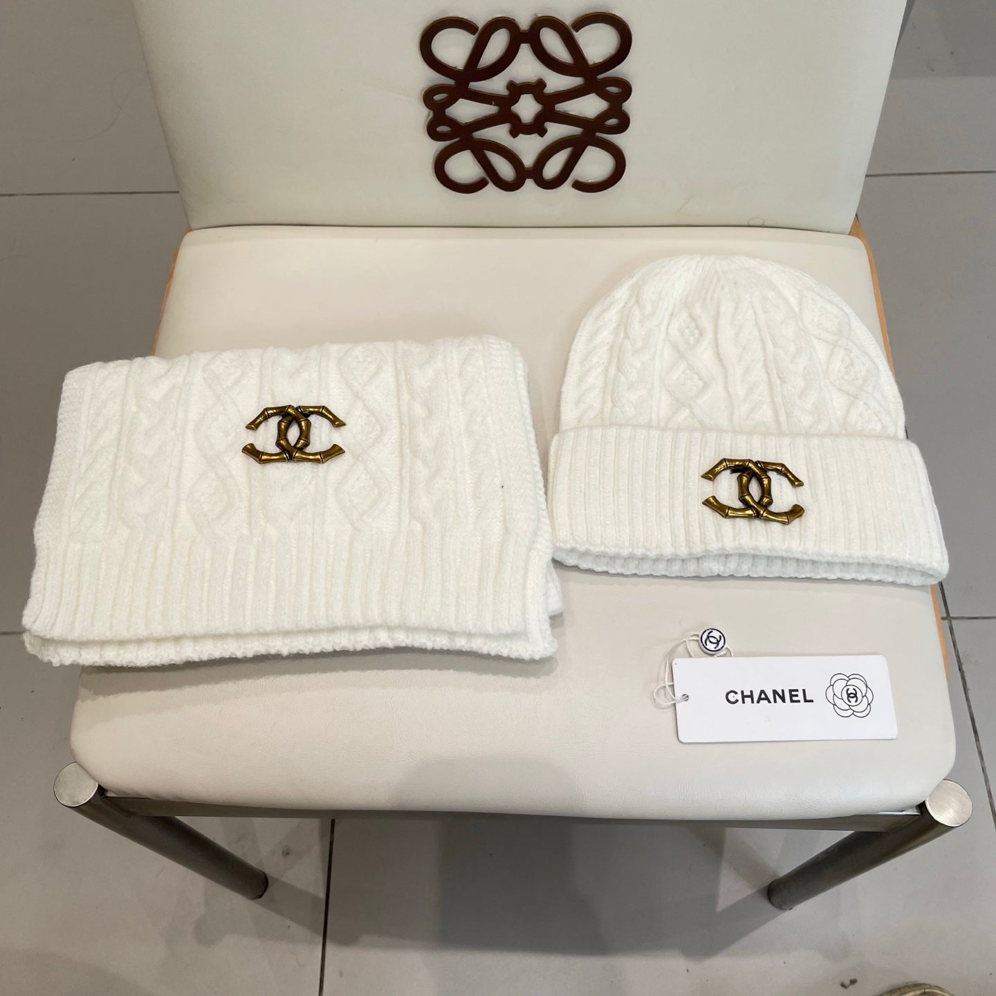 China Replica Chanel Scarf 42usd Only