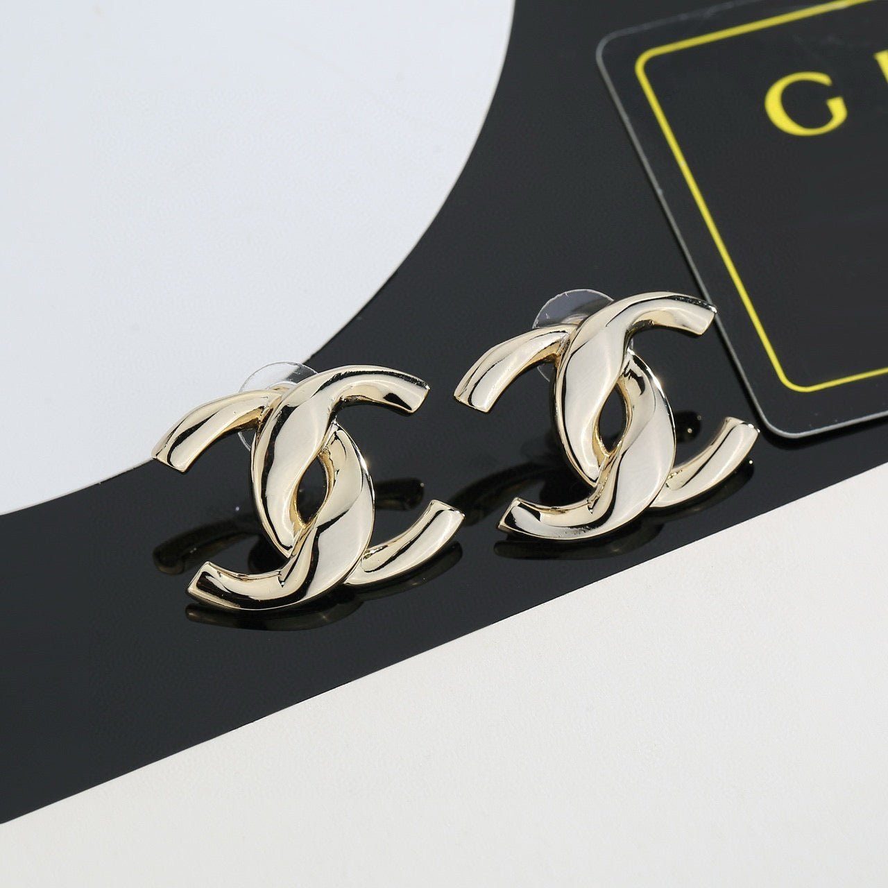 China Replica Chanel Earrings 20usd Only