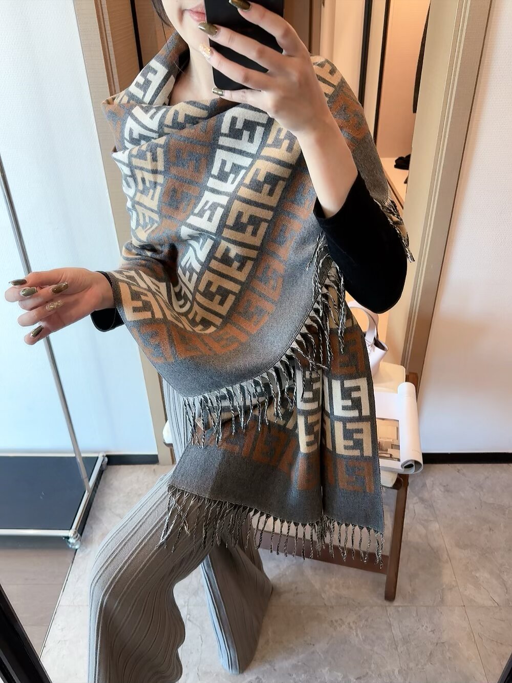 China Replica Fendi Scarf 16usd Only
