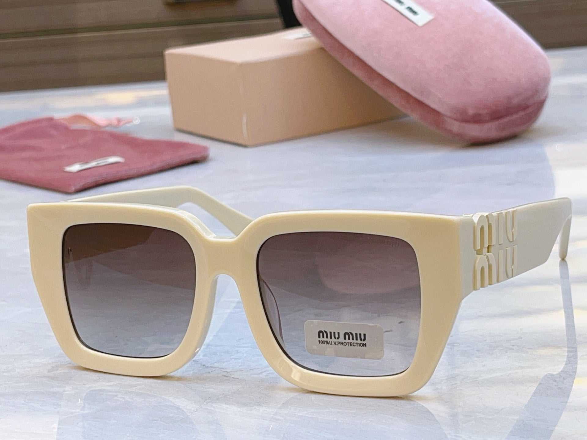 China Replica MiuMiu Sunglasses 54usd Only