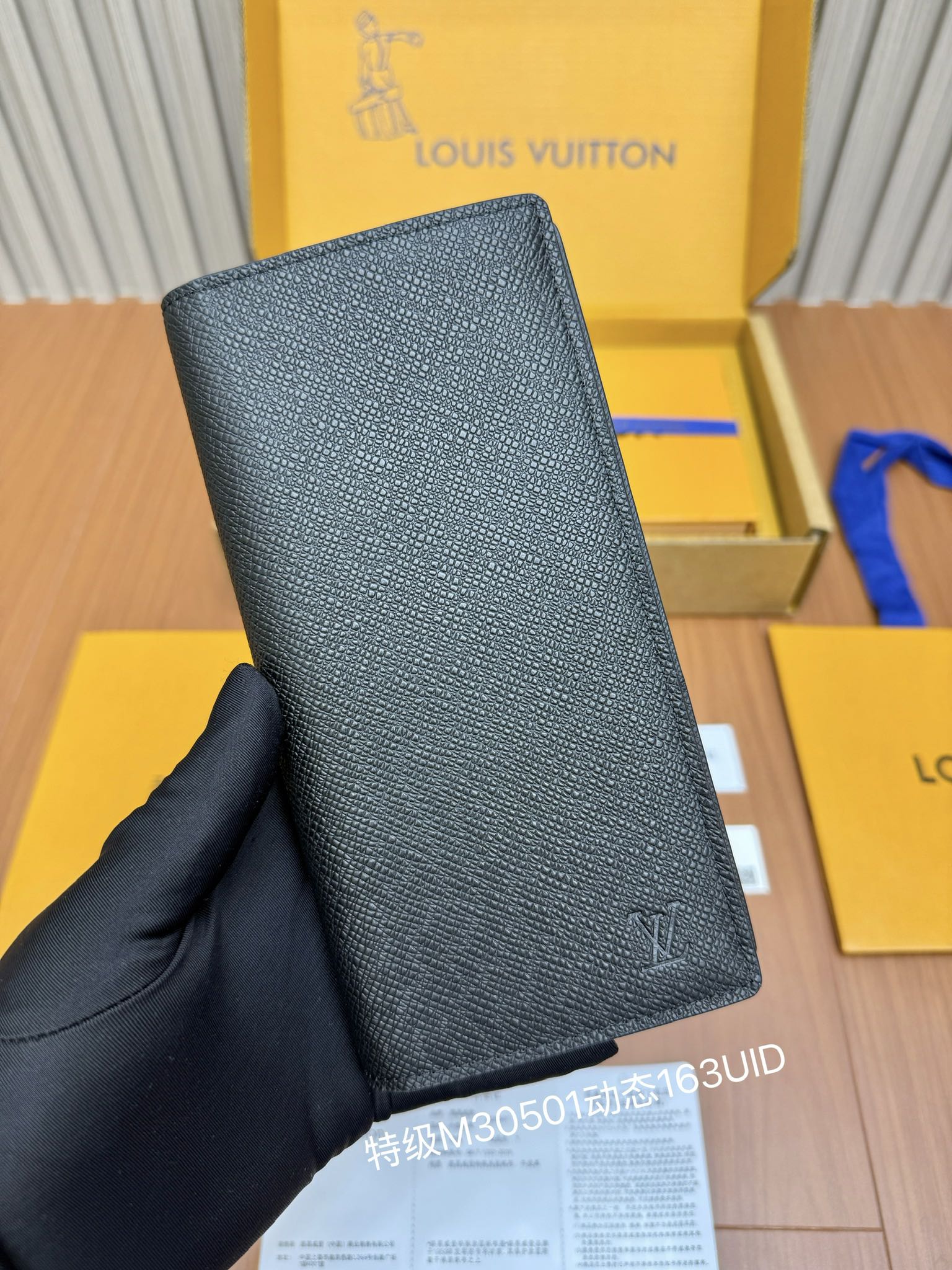 China Replica LV Handbags 105usd Only