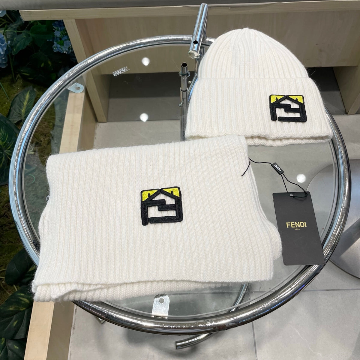 China Replica Fendi Scarf 58usd Only