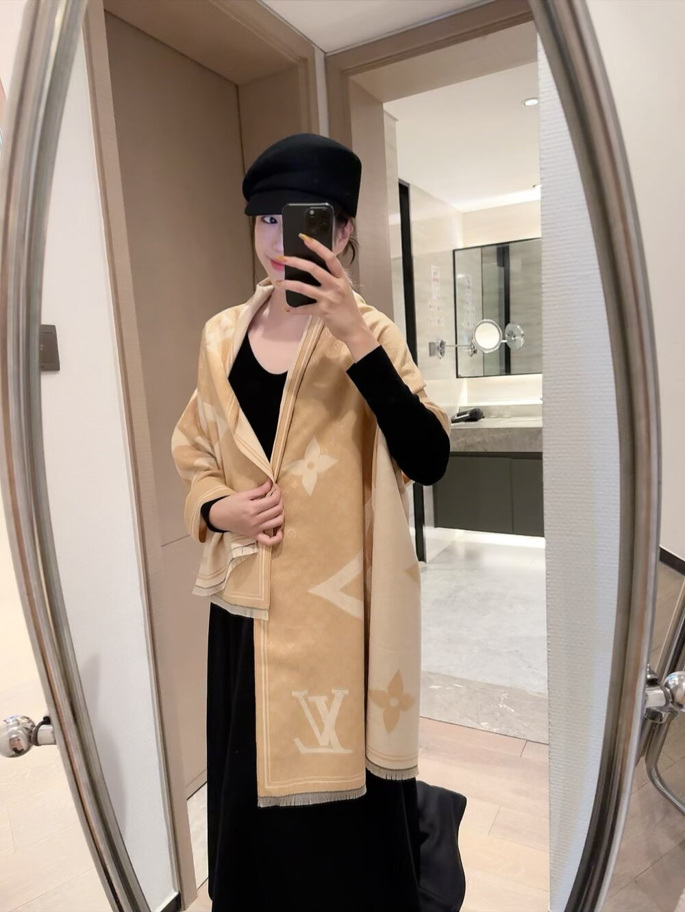 China Replica LV Scarf 15usd Only