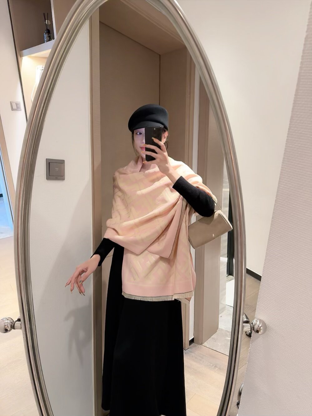 China Replica Fendi Scarf 15usd Only