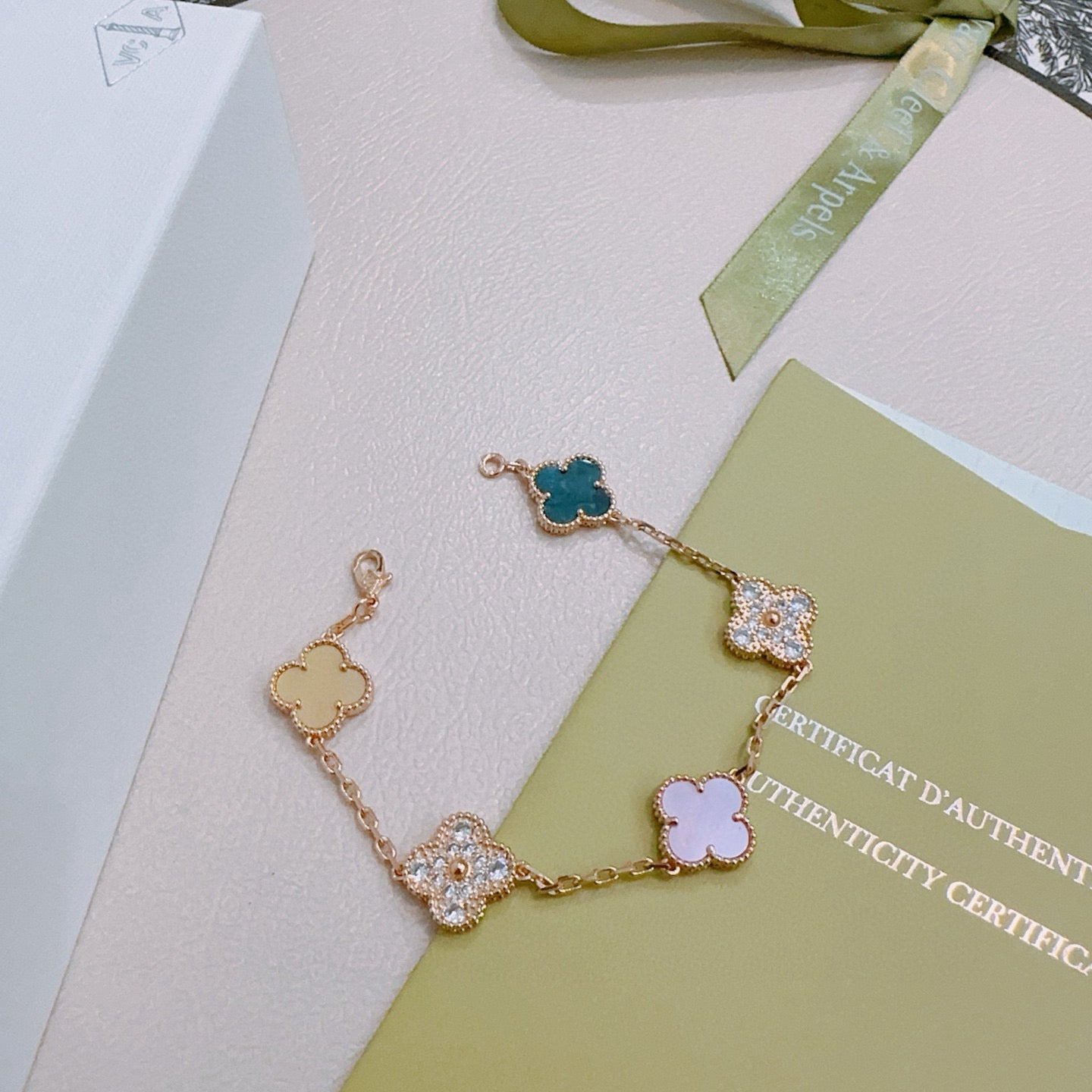 China Replica Van Cleef Arpels Bracelets 40usd Only