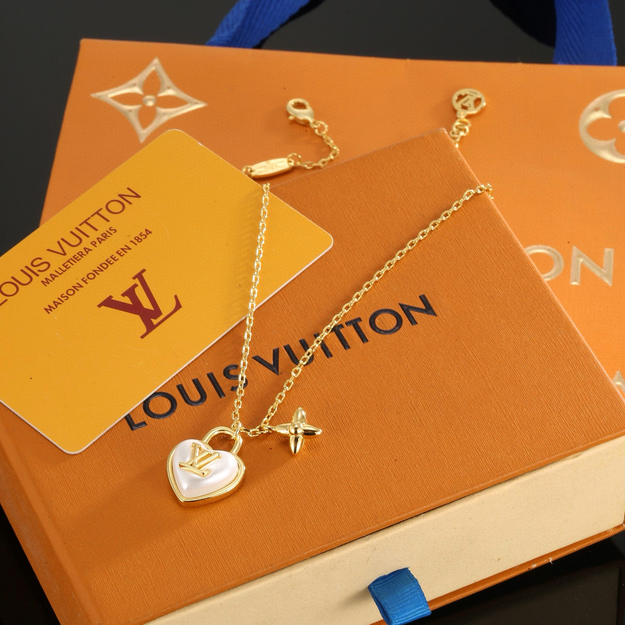 China Replica LV Necklaces 30usd Only