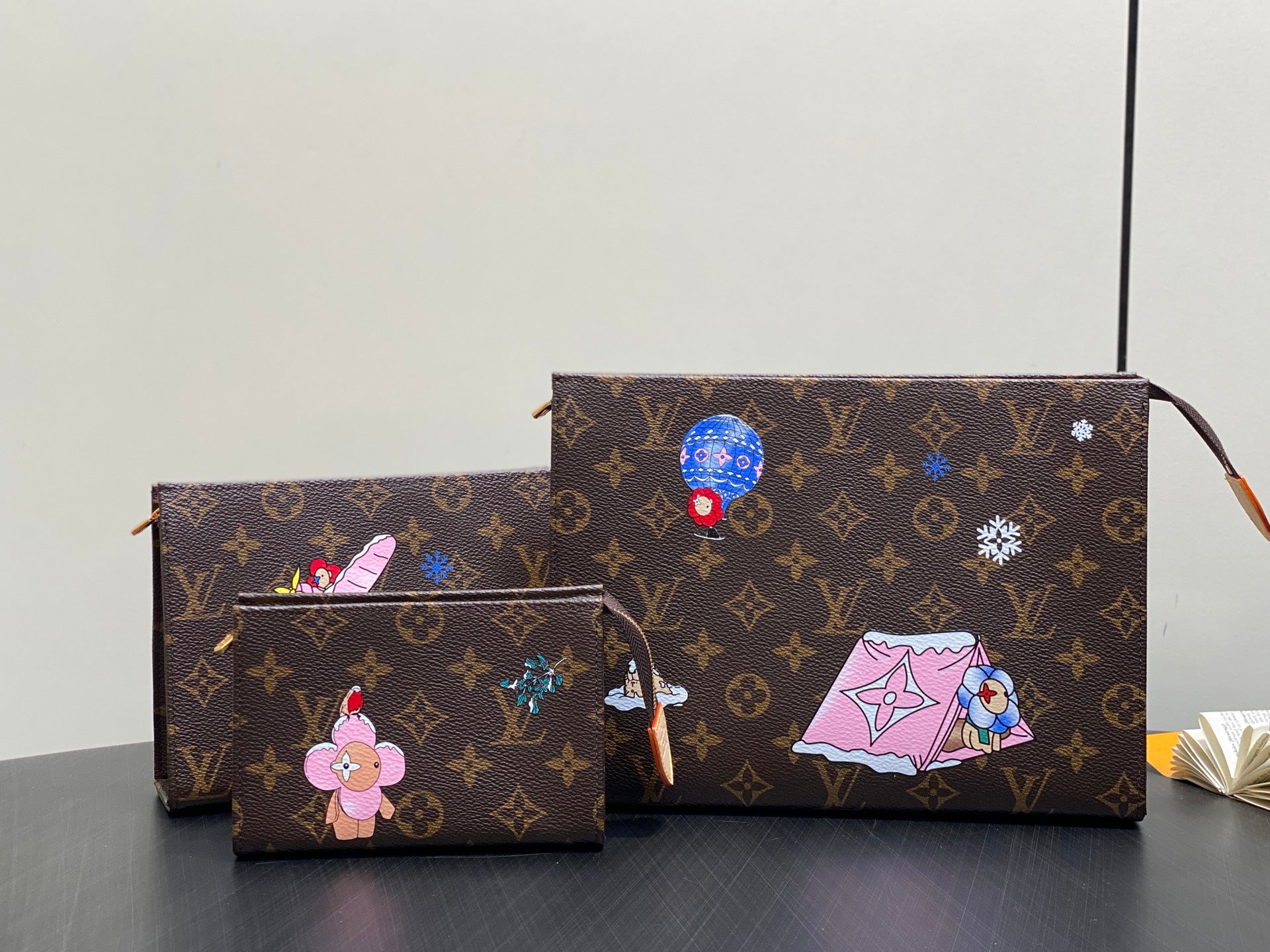 China Replica LV Handbags 111usd Only