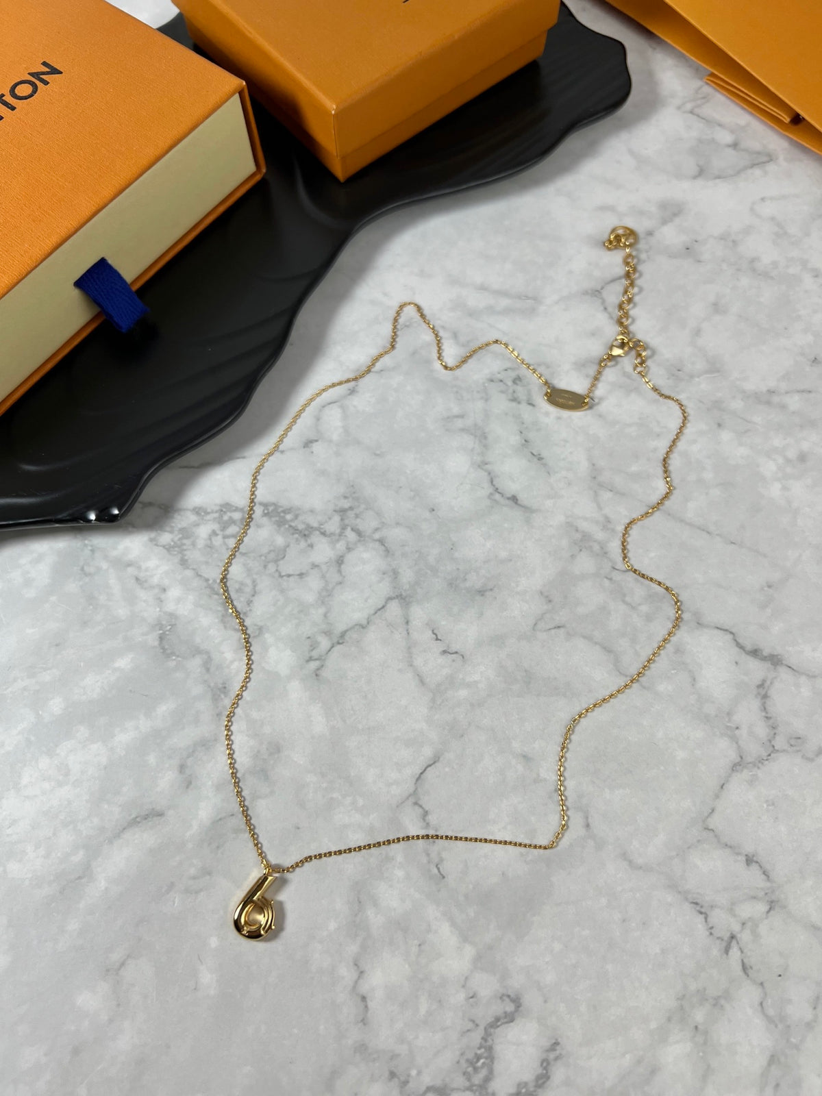 China Replica LV Necklaces 39usd Only