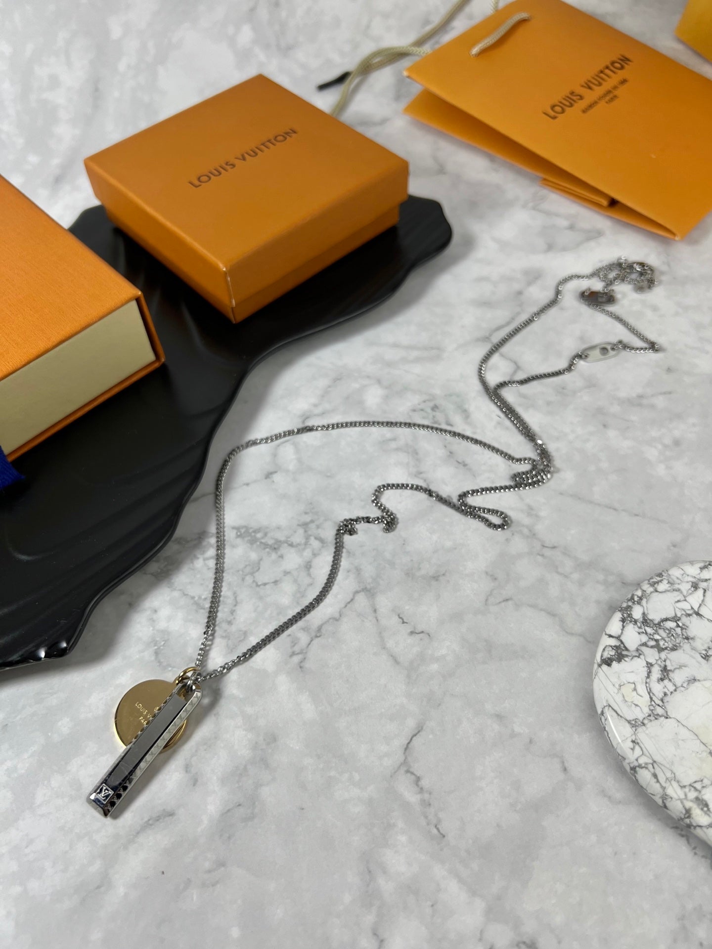 China Replica LV Necklaces 45usd Only