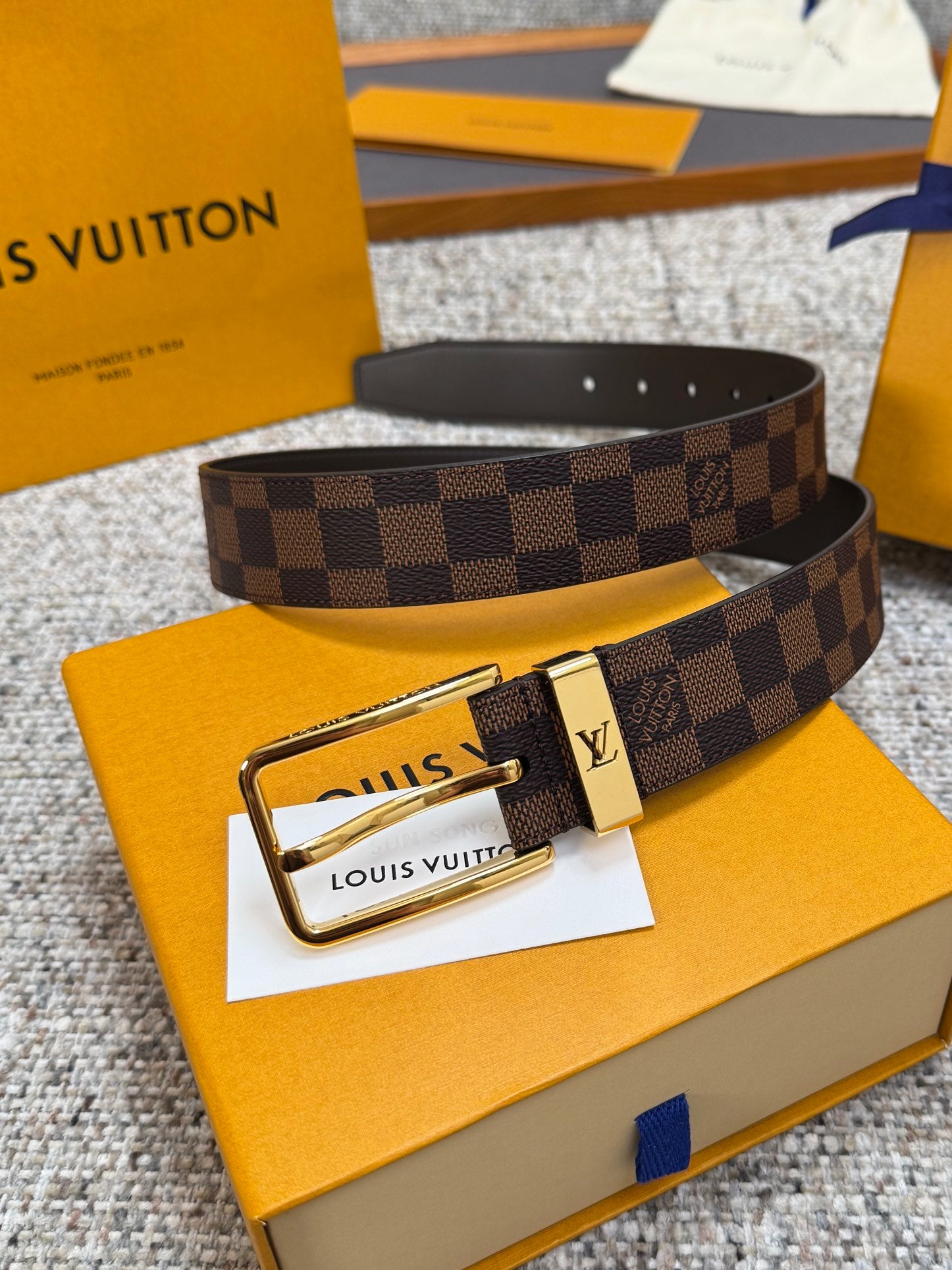 China Replica LV Belts 49usd Only