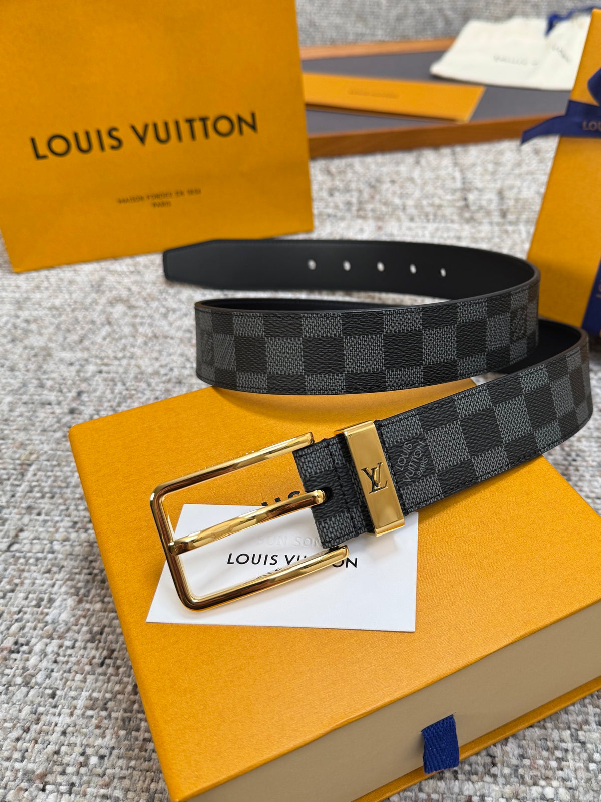 China Replica LV Belts 49usd Only