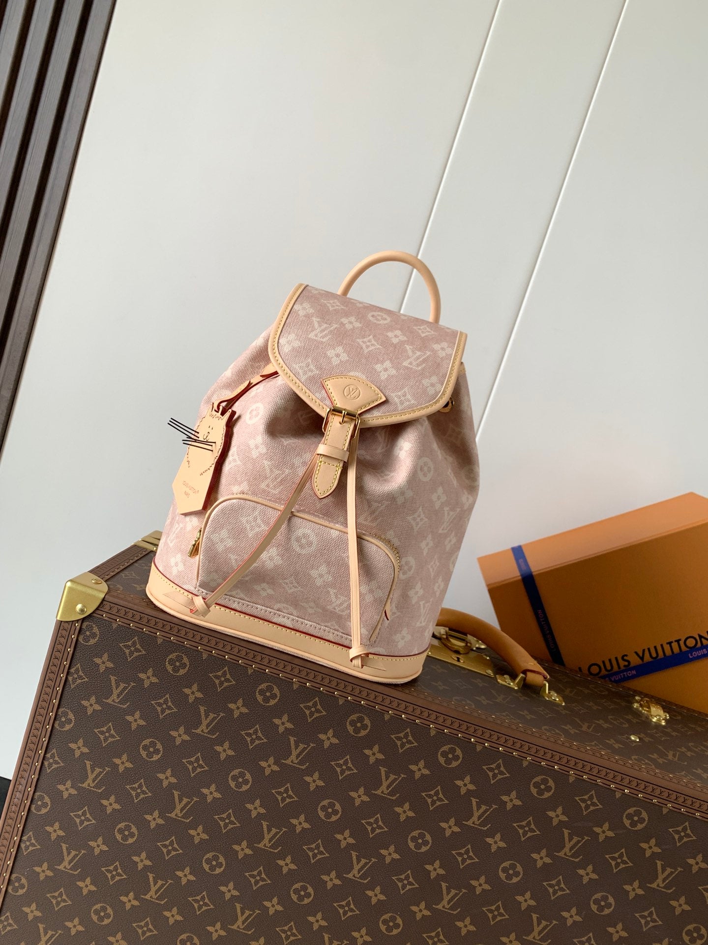 China Replica LV Handbags 195usd Only