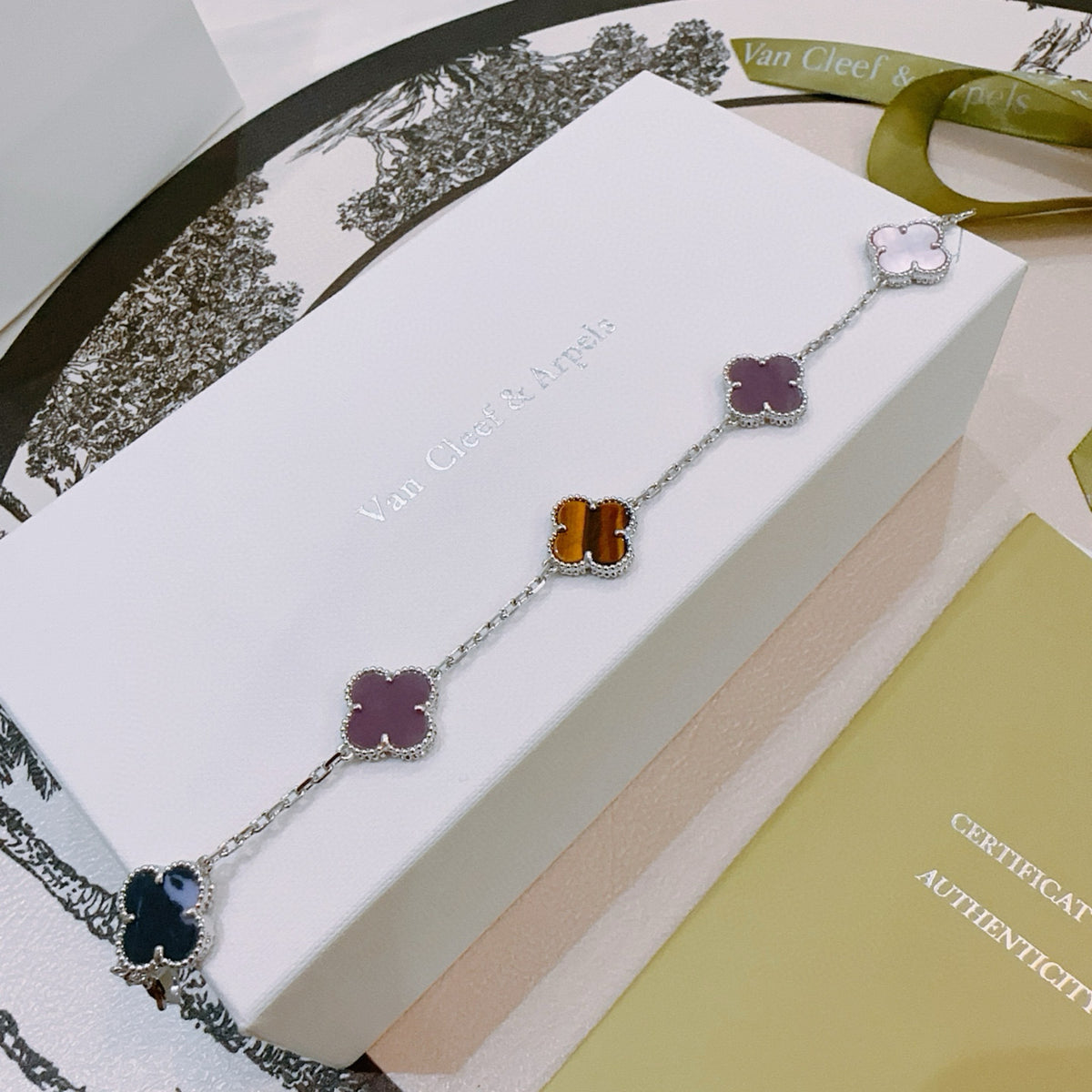 China Replica Van Cleef Arpels Bracelets 40usd Only