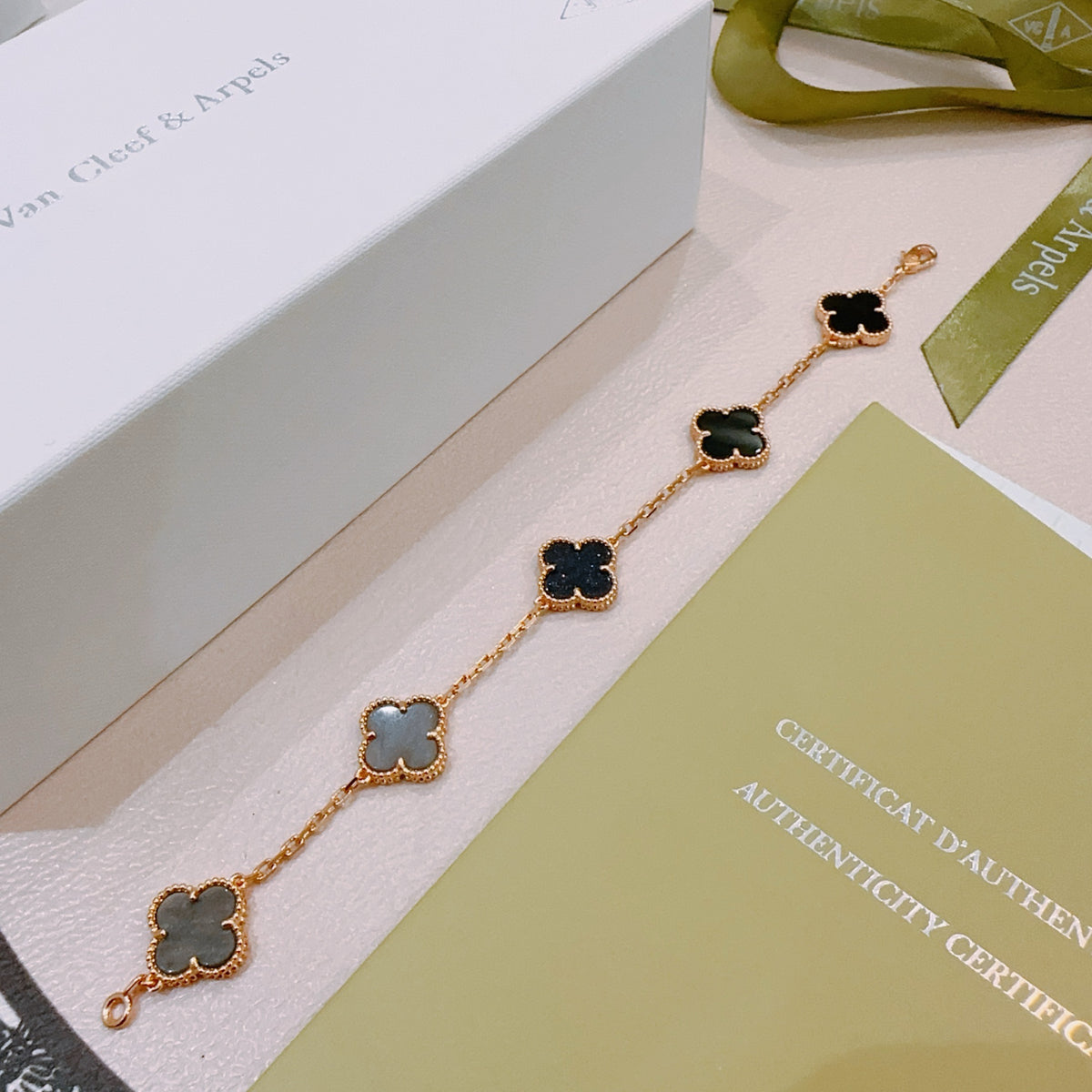 China Replica Van Cleef Arpels Bracelets 40usd Only