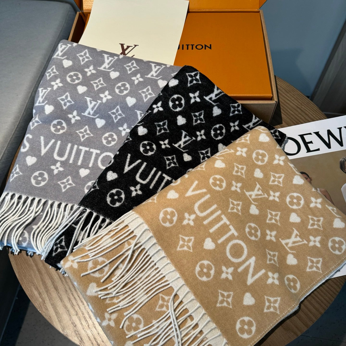 China Replica LV Scarf 44usd Only
