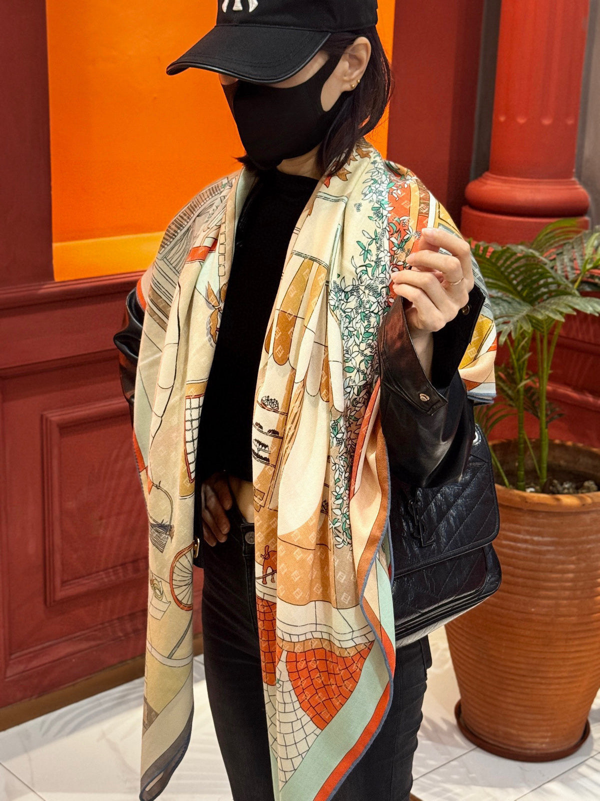 China Replica Fendi Scarf 82usd Only