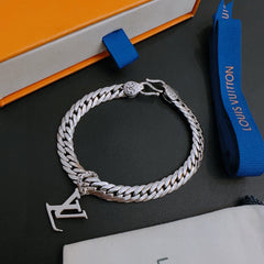 China Replica LV Bracelets 60usd Only