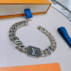 China Replica LV Bracelets 70usd Only