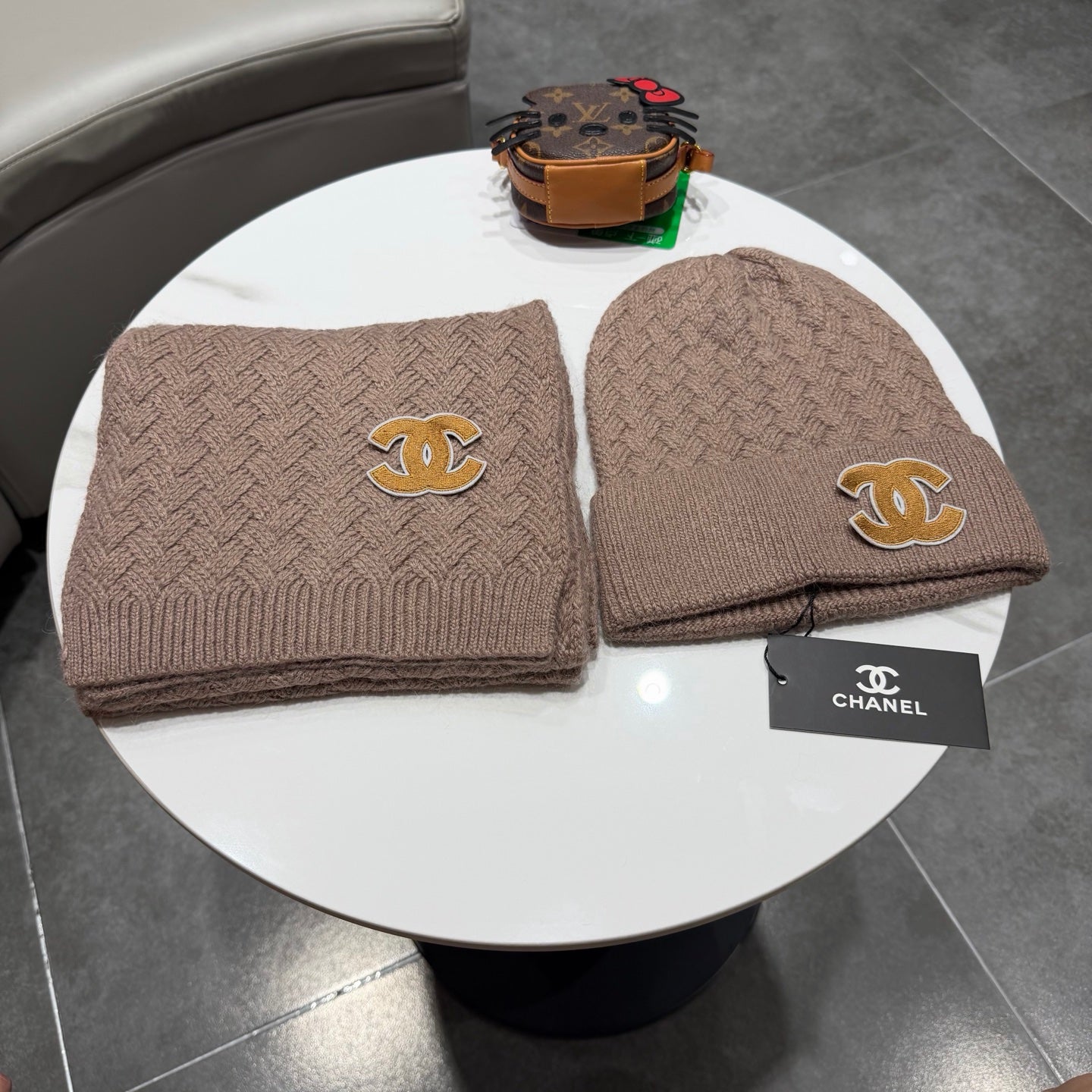 China Replica Chanel Scarf 60usd Only