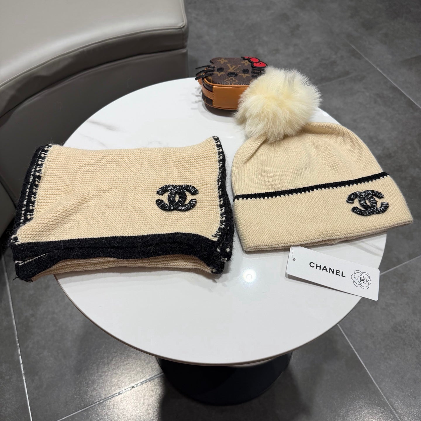 China Replica Chanel Scarf 54usd Only