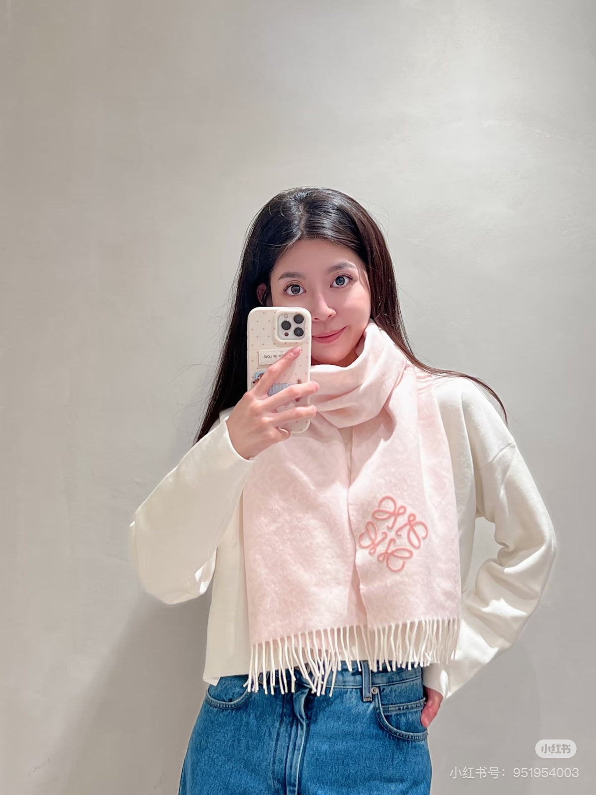 China Replica Loewe Scarf 50usd Only