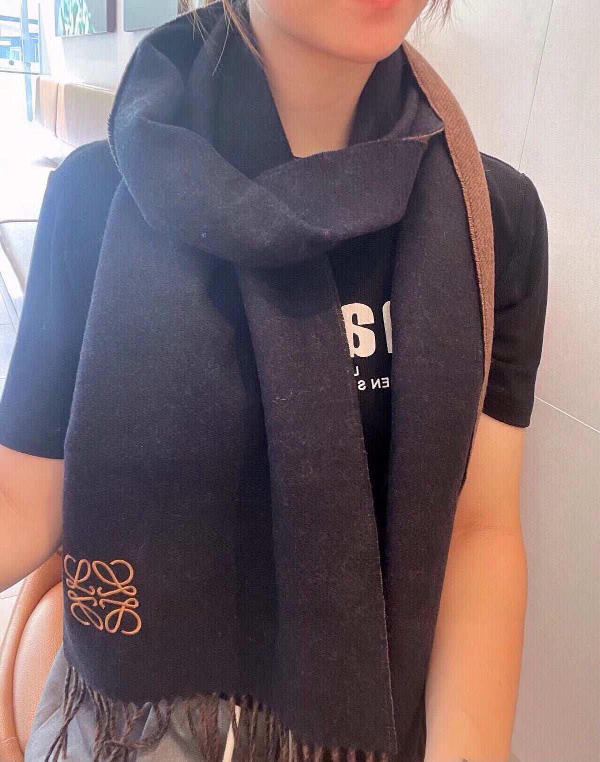 China Replica Loewe Scarf 42usd Only