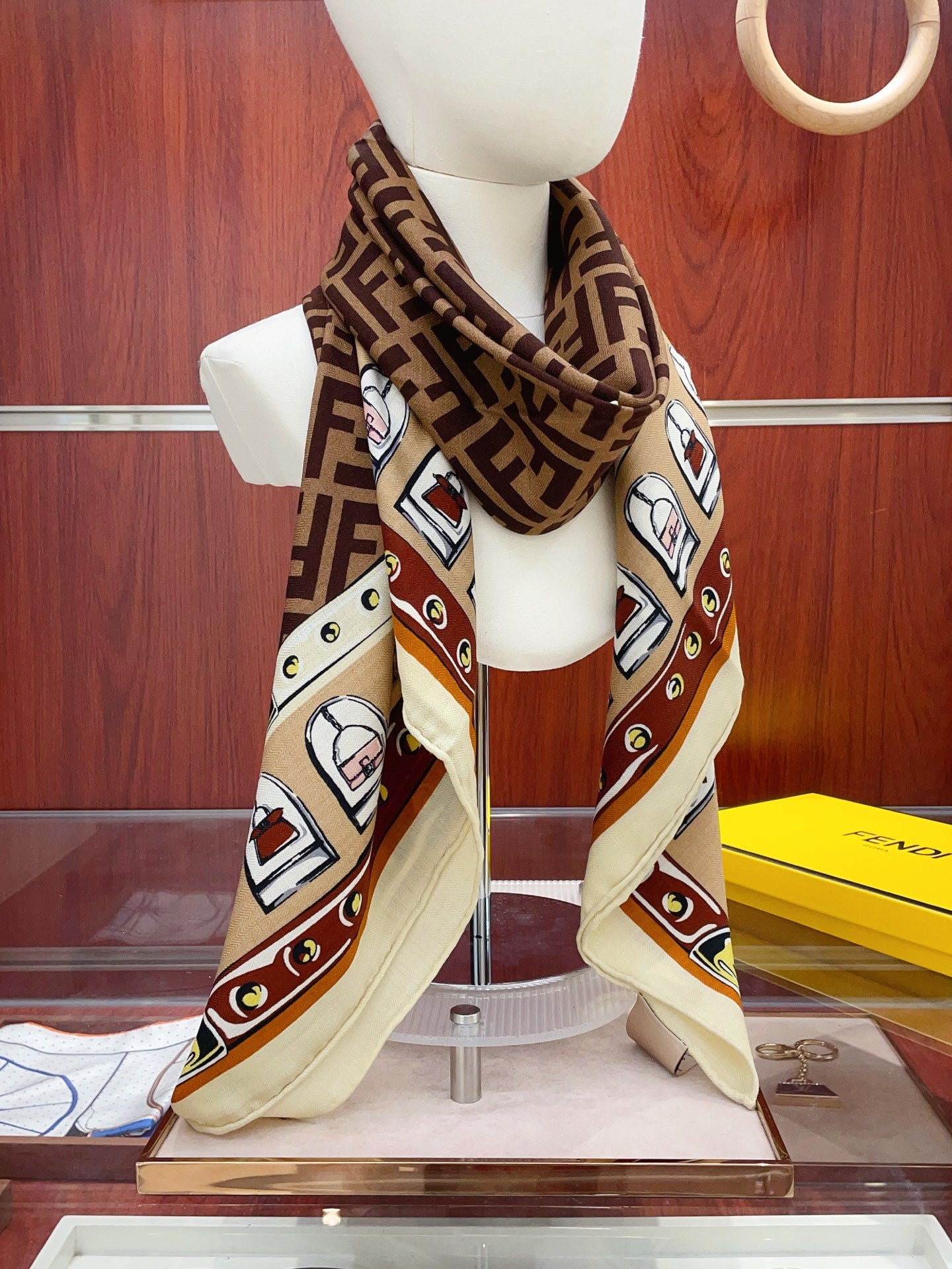 China Replica Fendi Scarf 78usd Only