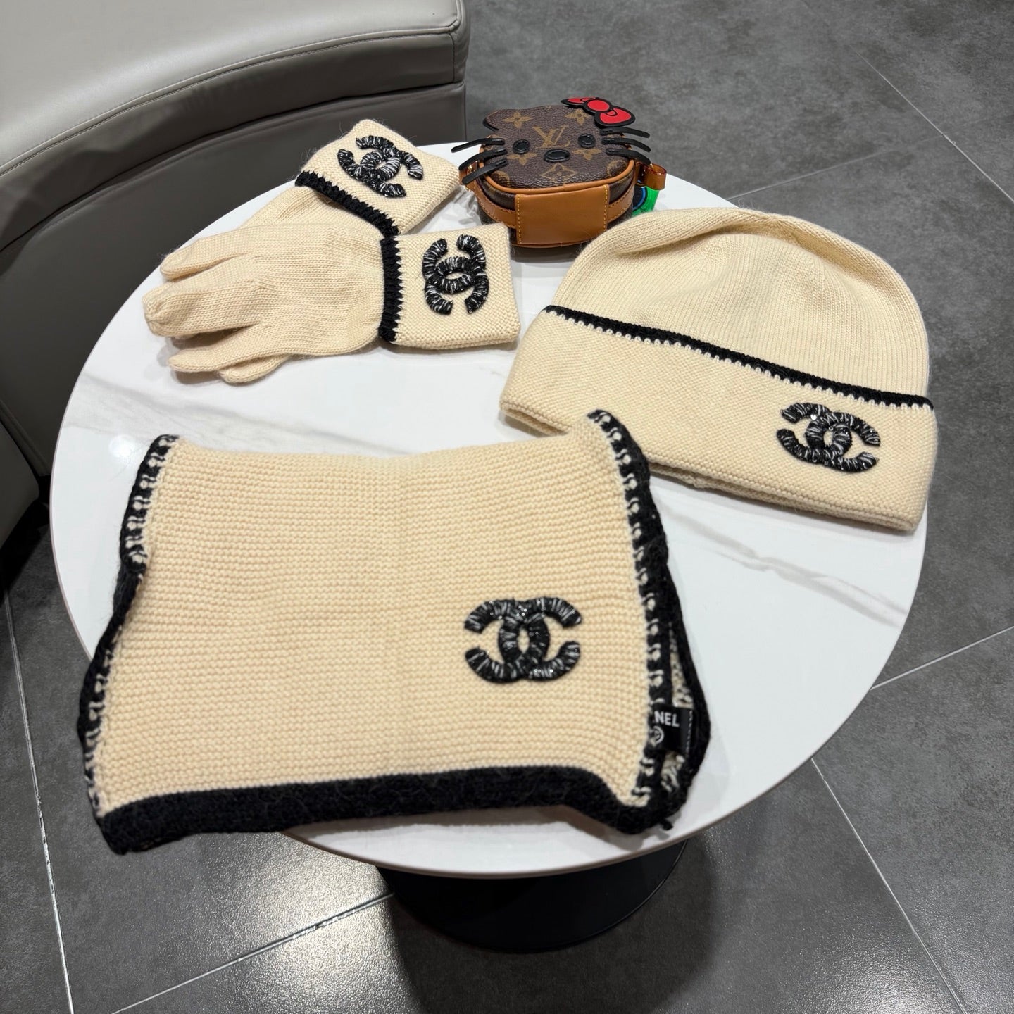 China Replica Chanel Scarf 76usd Only