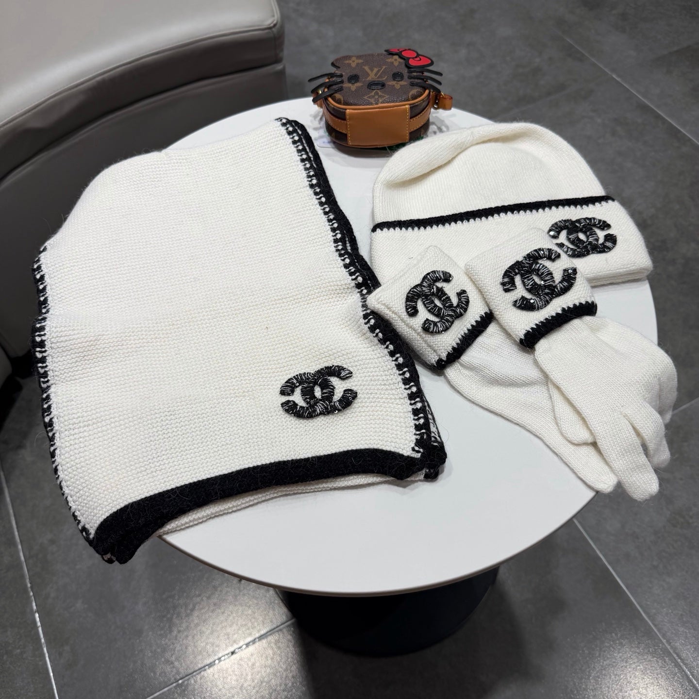 China Replica Chanel Scarf 76usd Only