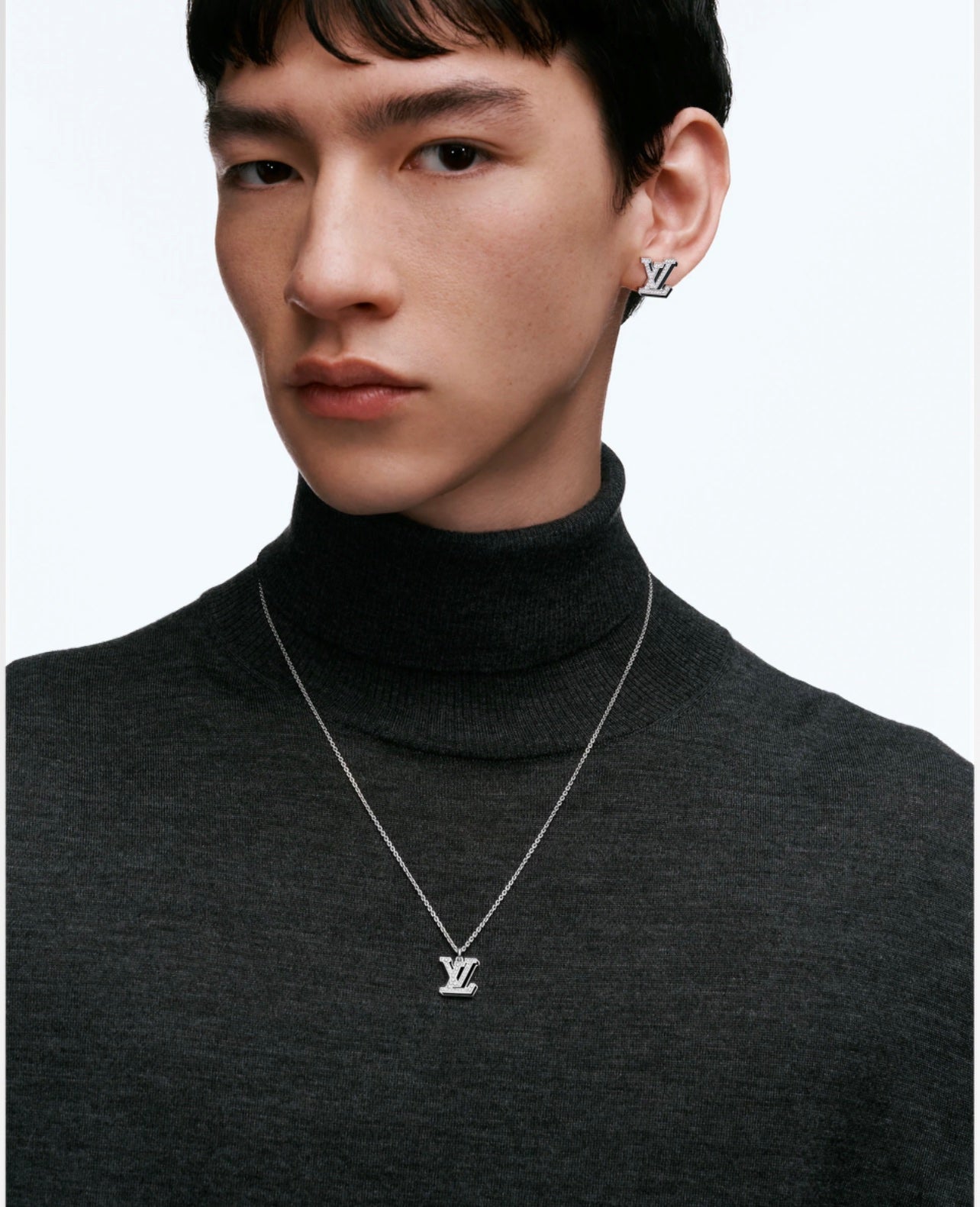China Replica LV Necklaces 63usd Only