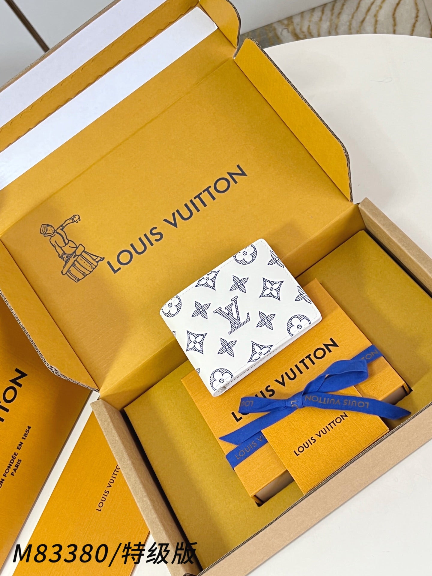 China Replica LV Handbags 66usd Only
