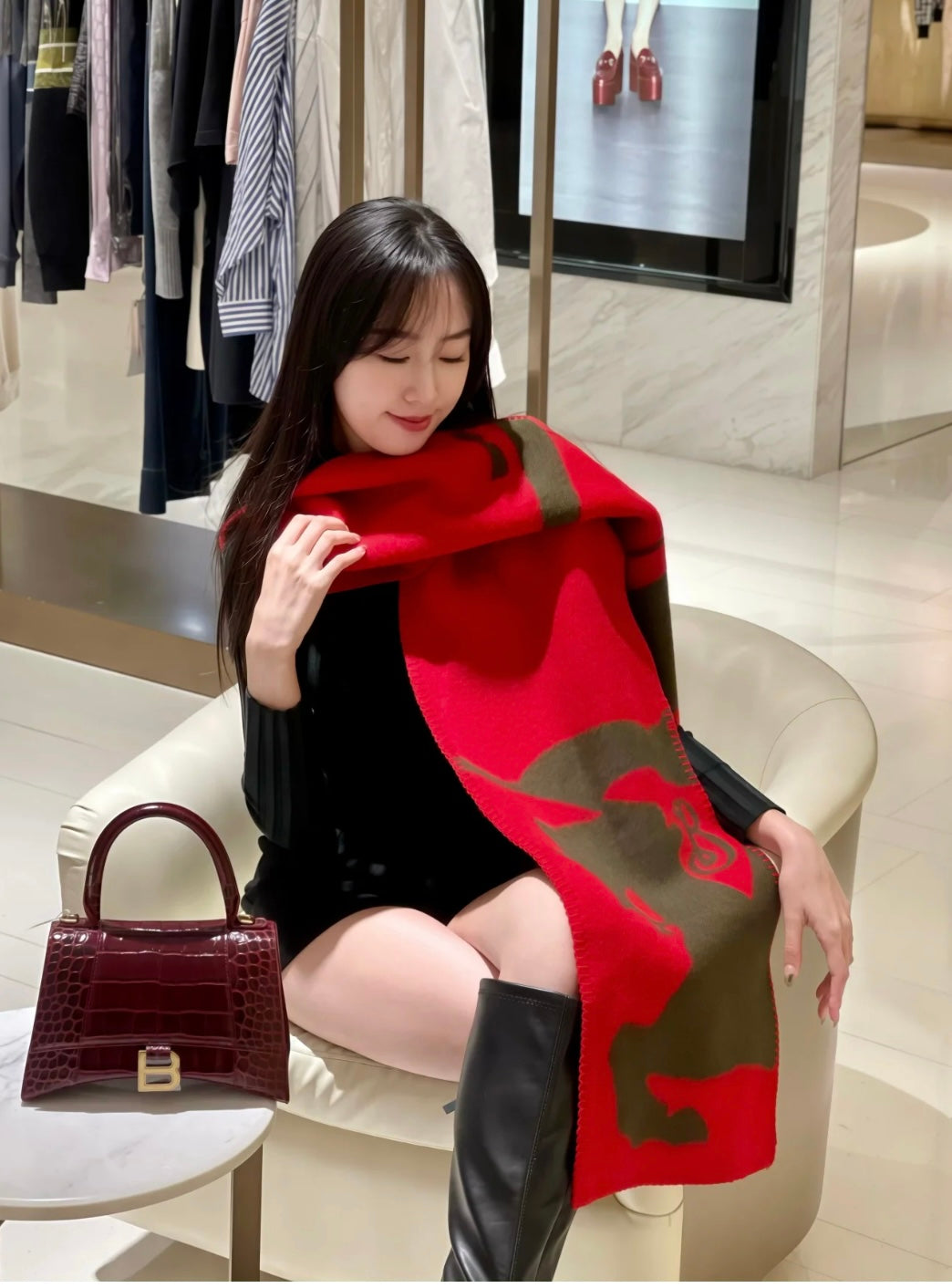 China Replica Burberry Scarf 82usd Only