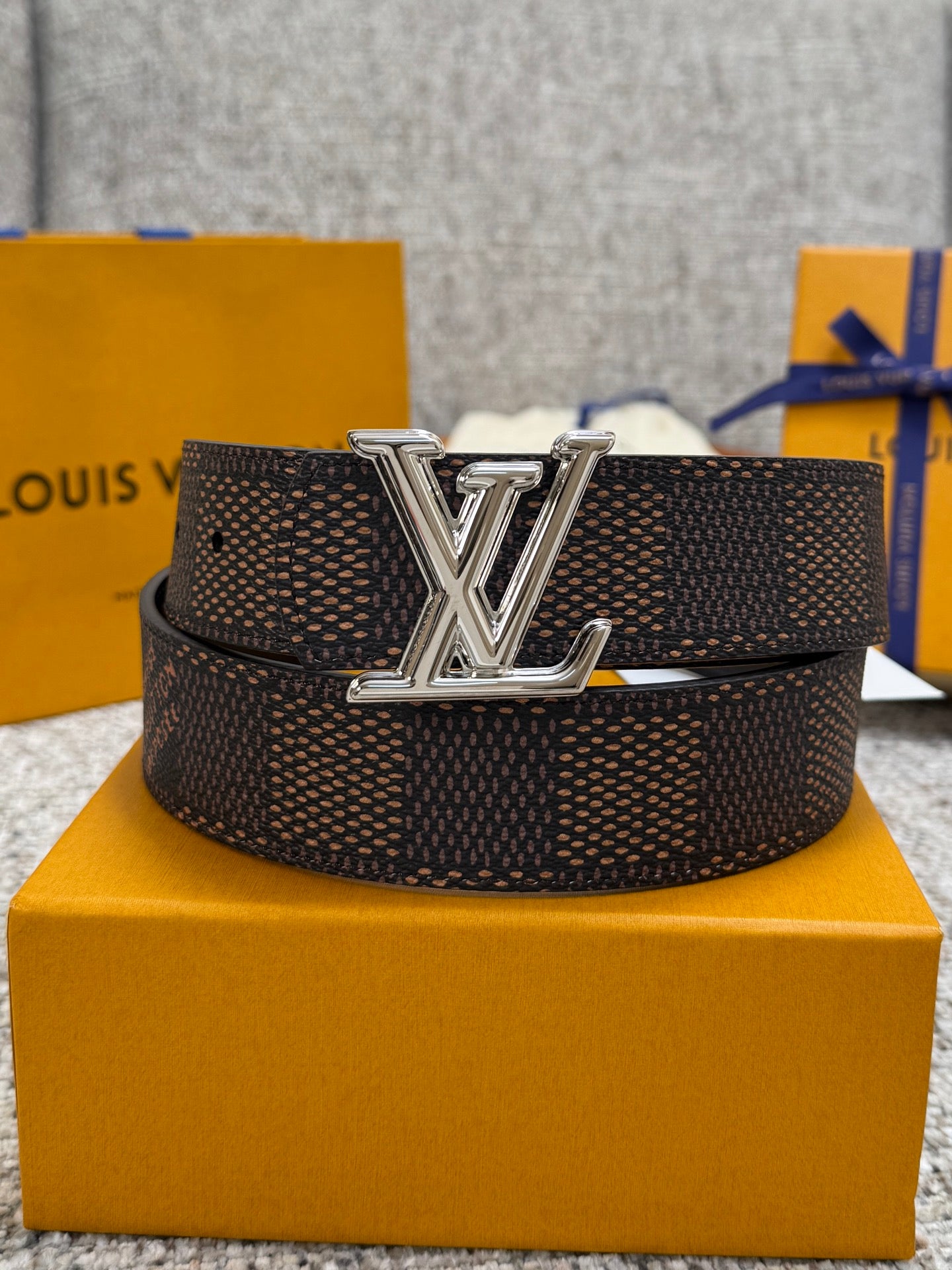 China Replica LV Belts 52usd Only