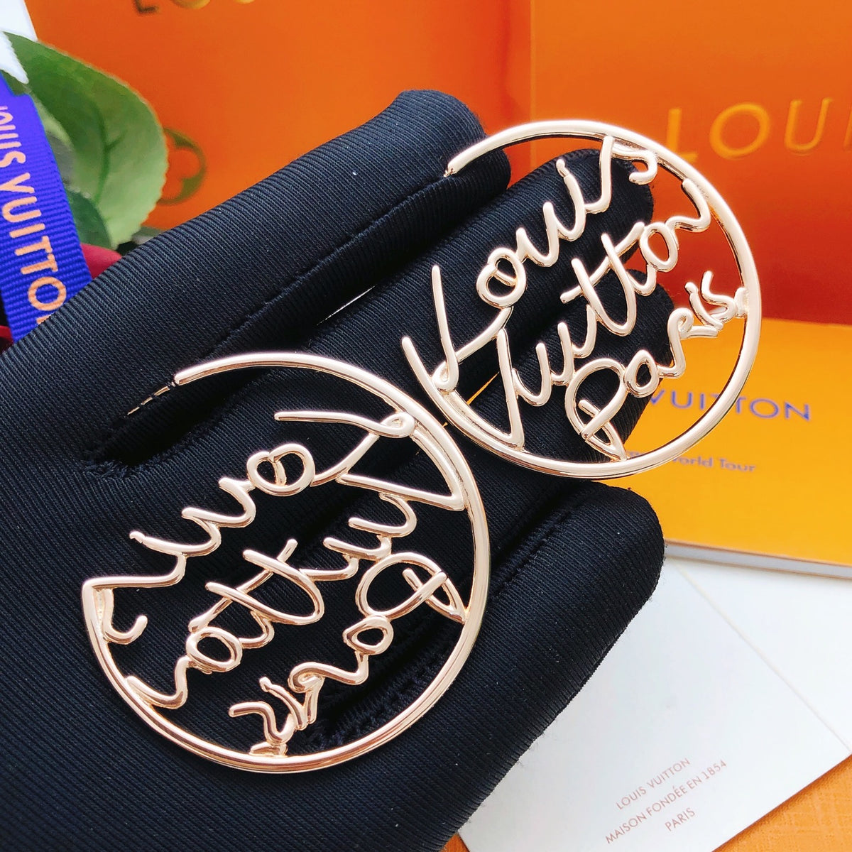 China Replica LV Earrings 28usd Only