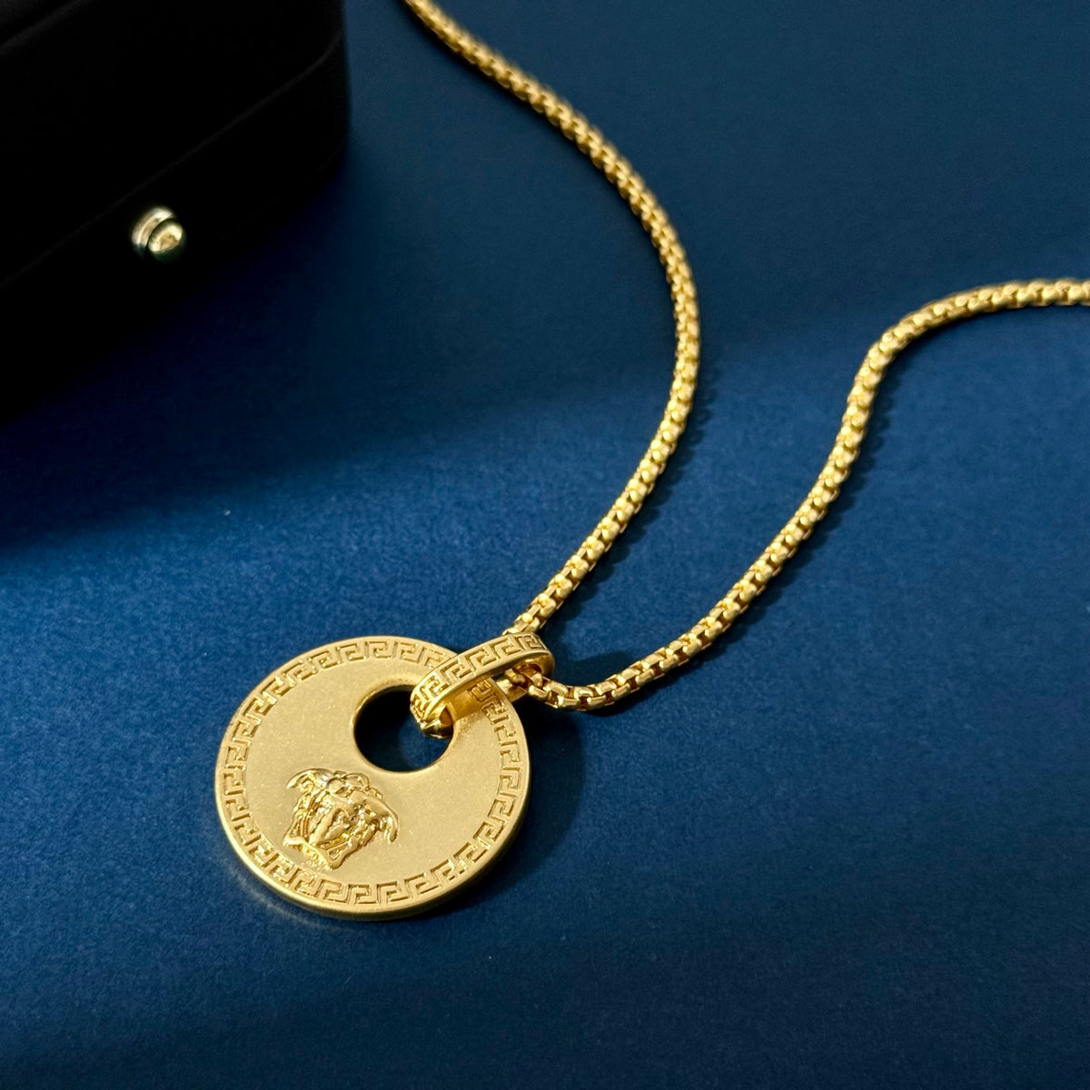 China Replica Versace Necklaces 33usd Only