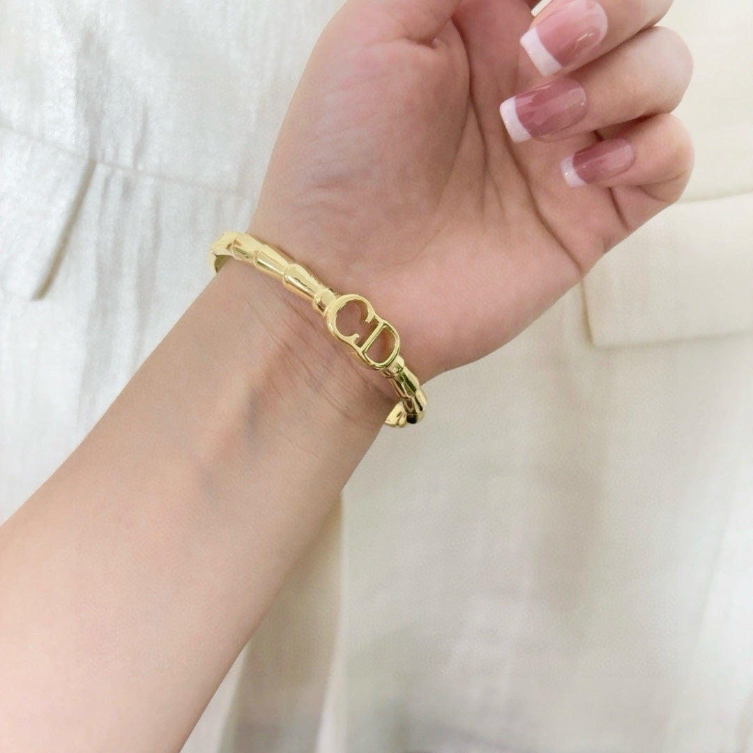 China Replica Dior Bracelets 25usd Only