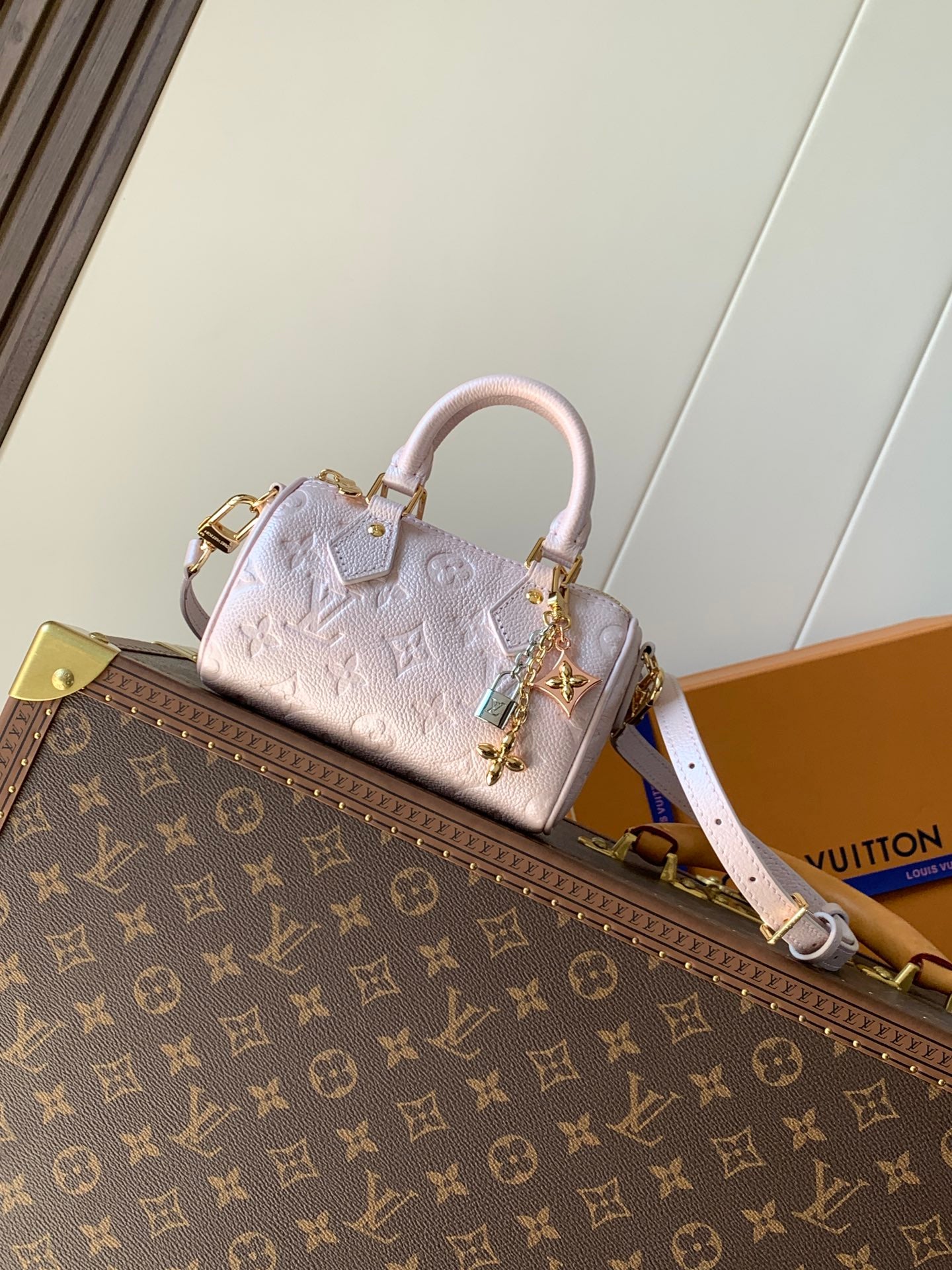 China Replica LV Handbags 129usd Only