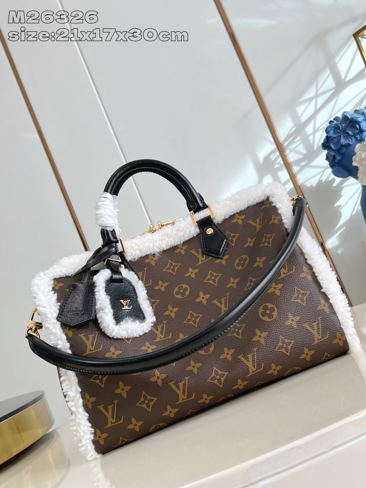 China Replica LV Handbags 195usd Only