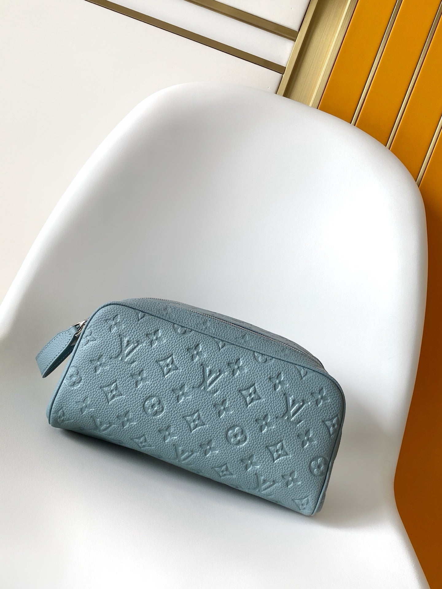 China Replica LV Handbags 123usd Only